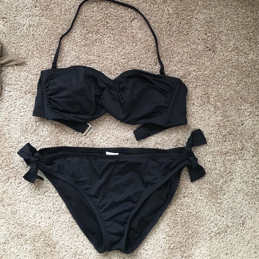 ☀️🌴🚣🏻 Black Bikini Set